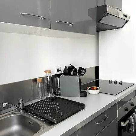 Cosy T2 Proche Vieux-port - A/c Apartment *